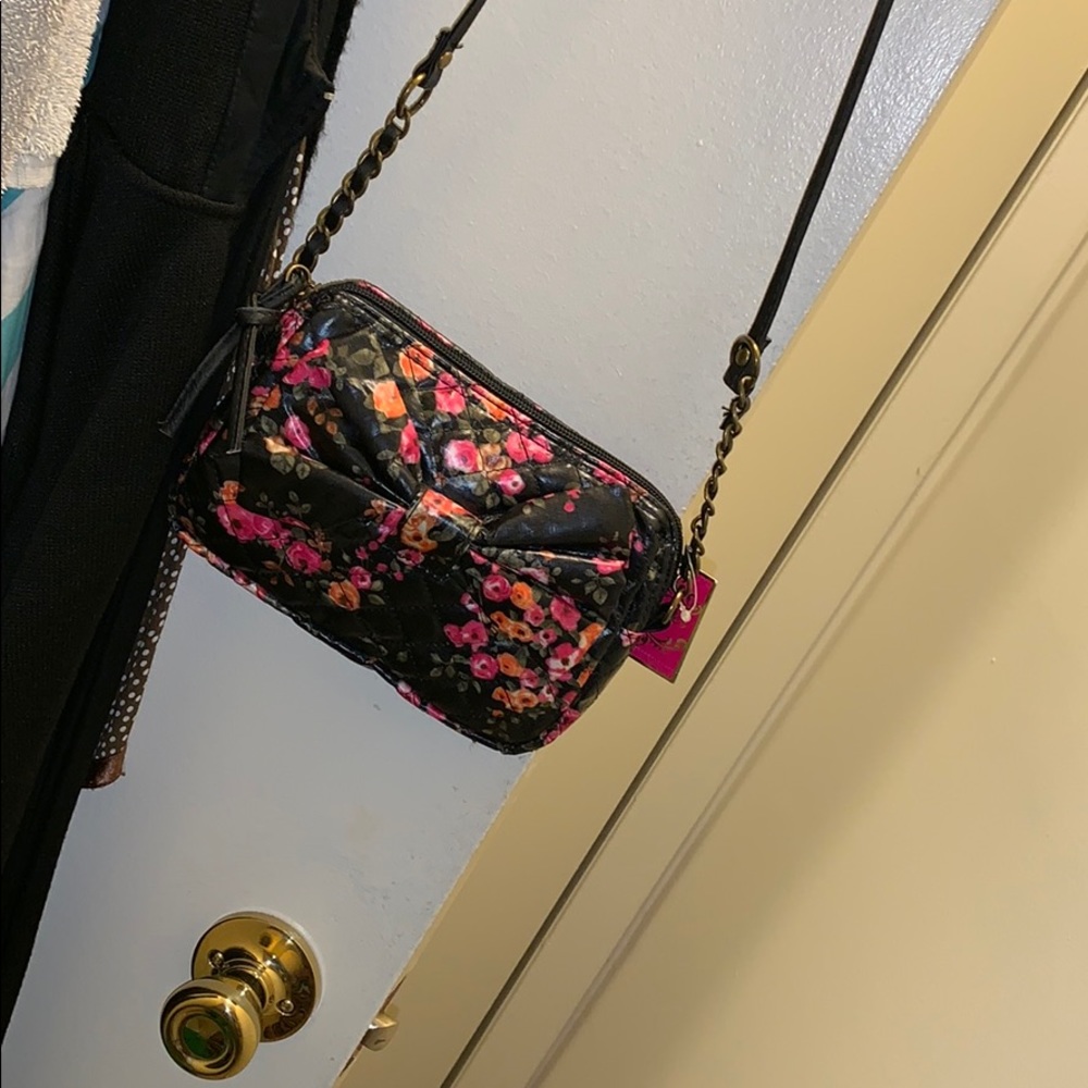 Flower Crossbody 💐 🌺